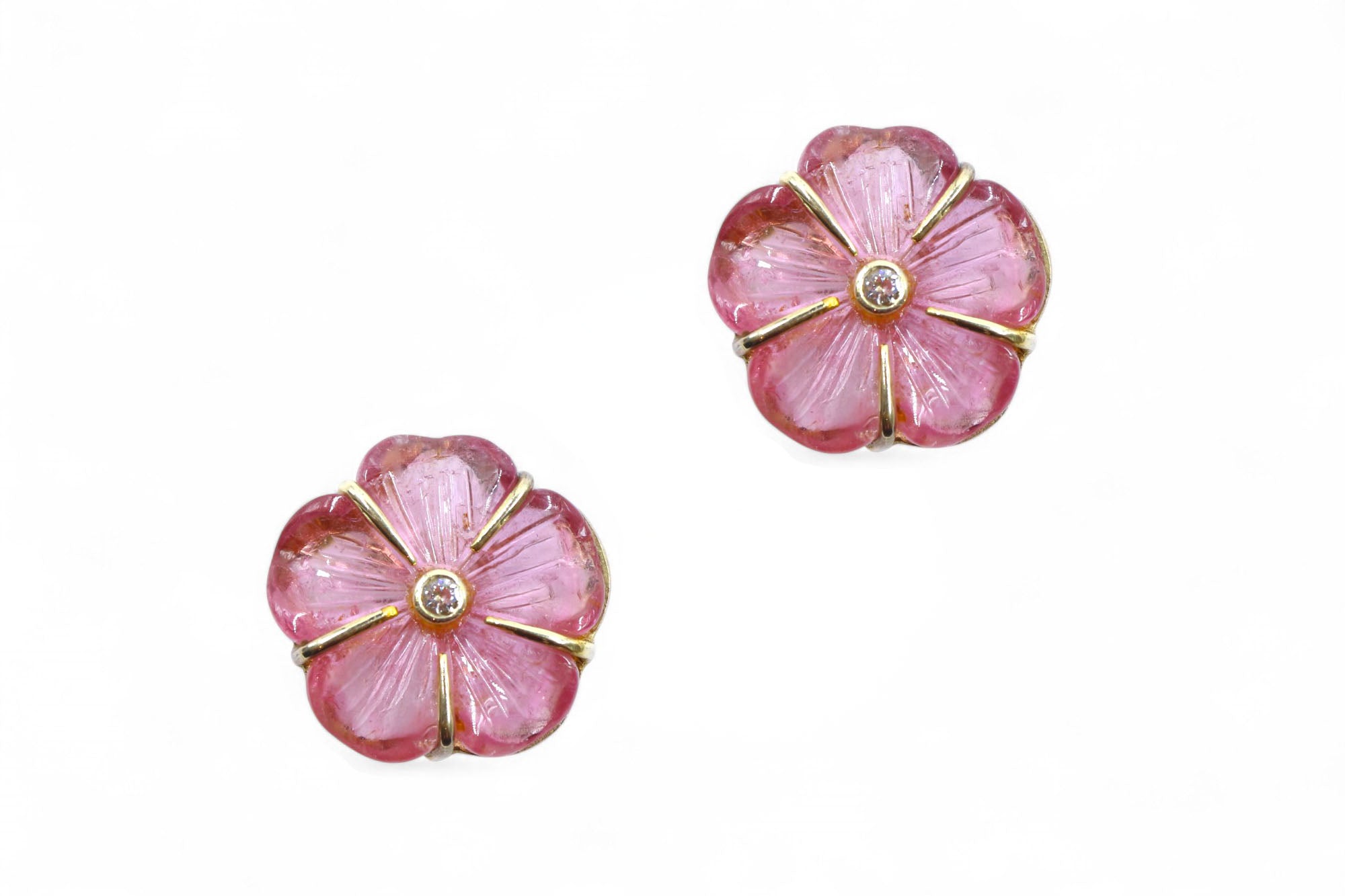 Carved flower earring in Pink Tourmaline