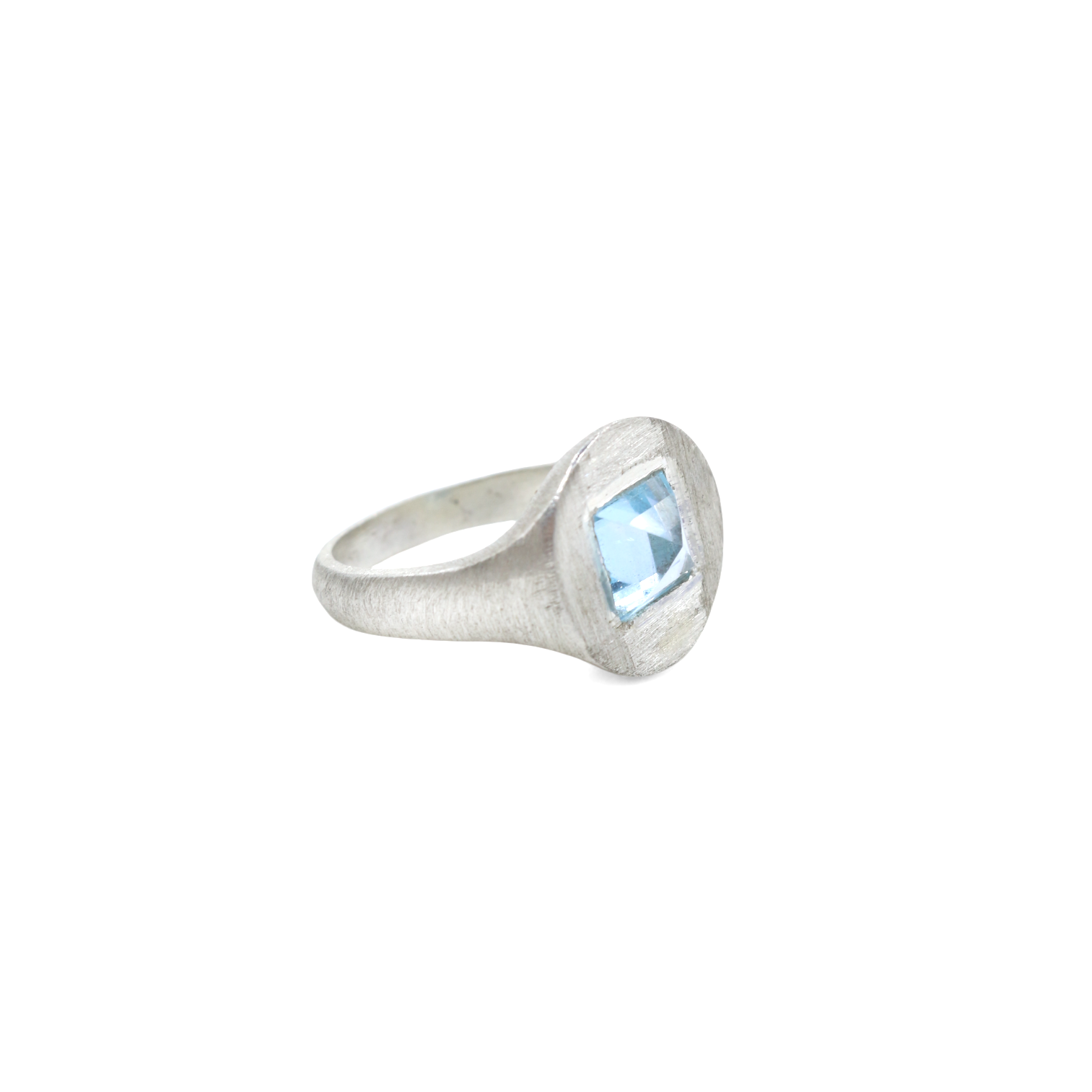 Rugged men singlet ring
