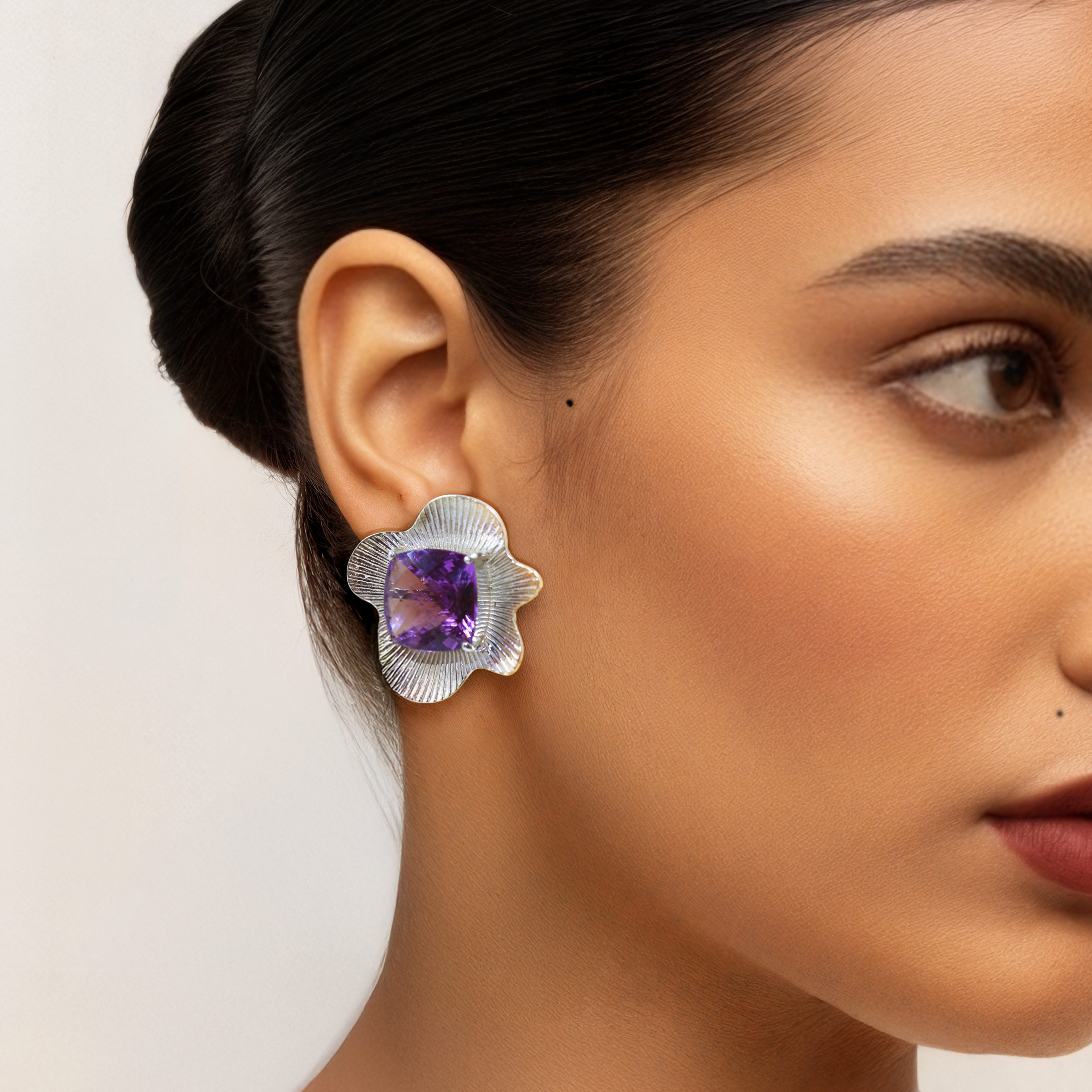 Amoeba Earrings in Amethyst