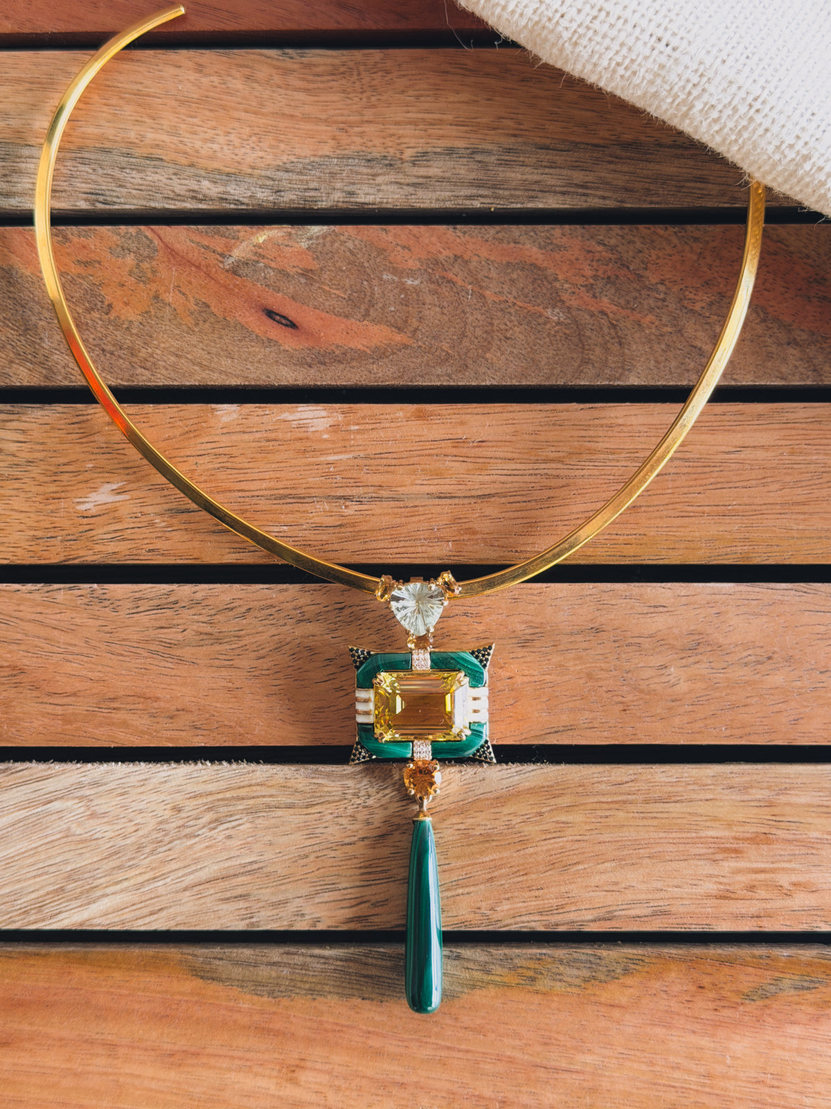 Enchanted Pendant in Malachite and Lemon Topaz