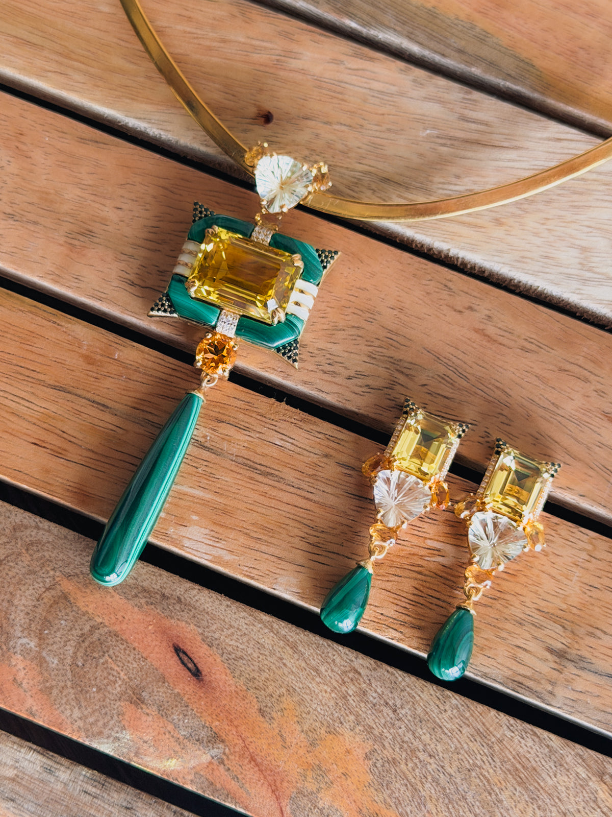 Enchanted Pendant in Malachite and Lemon Topaz