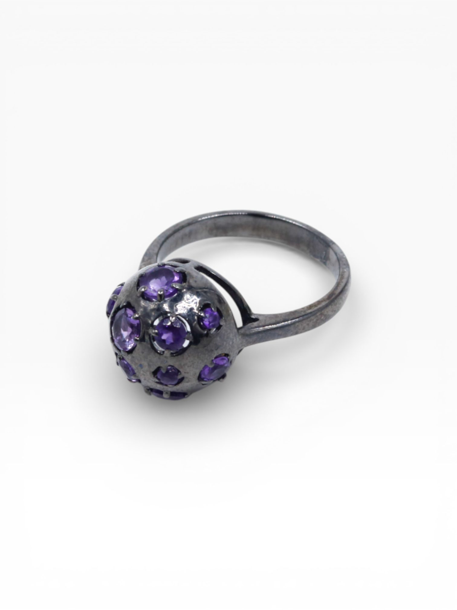 Black Beauty Ring | Amethyst